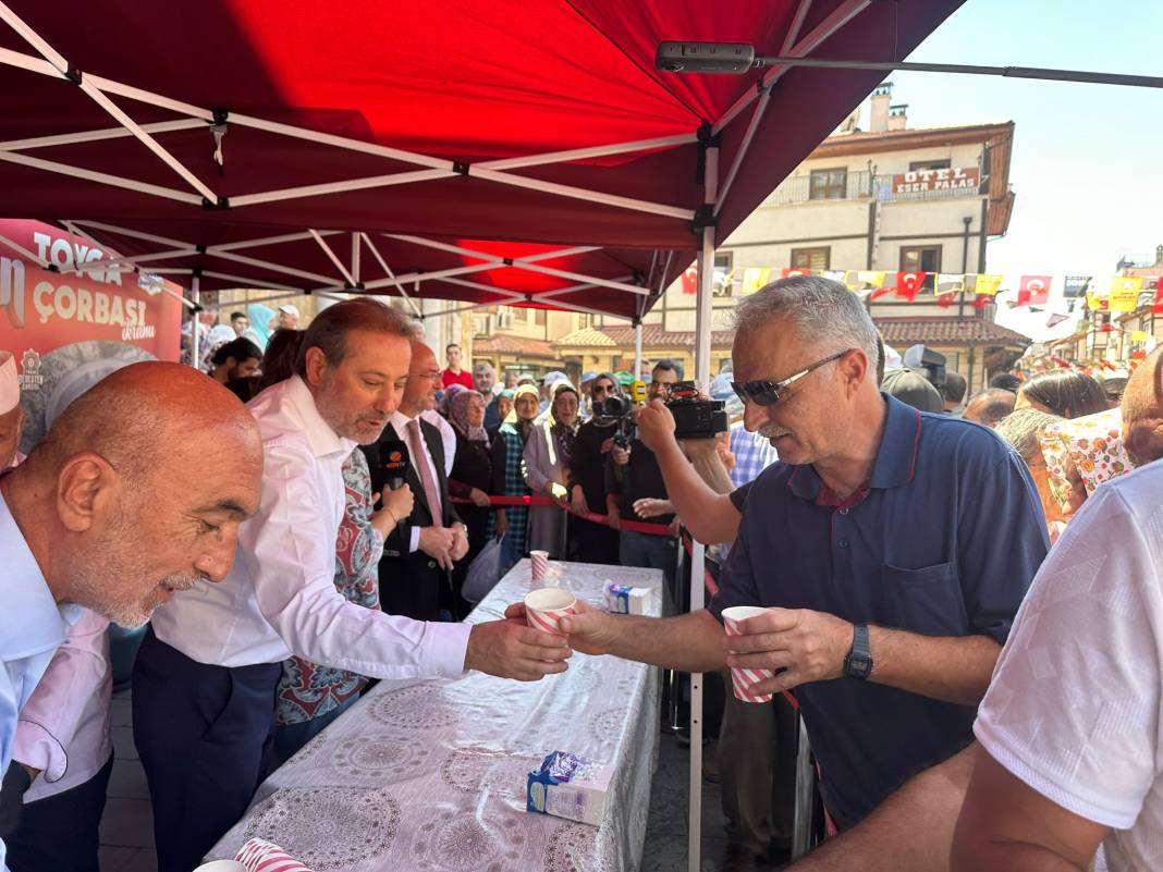 Konya’nın tarihi çarşısındaki alışveriş günlerinde ikinci gün 10